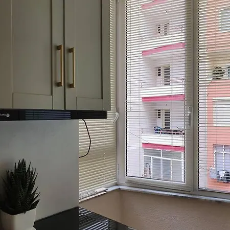 Cozy Apartment Near Ohrid Lake Pogradec Exterior photo